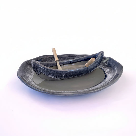 Maxwell Pottery Canoe on a Lake Dip Set